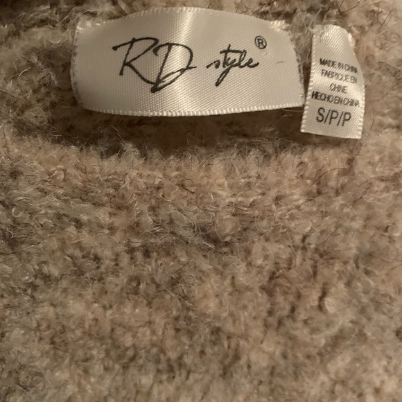 Rd style sweater - Picture 2 of 3